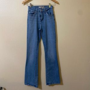 Levi’s High Waisted Bootcut Jeans